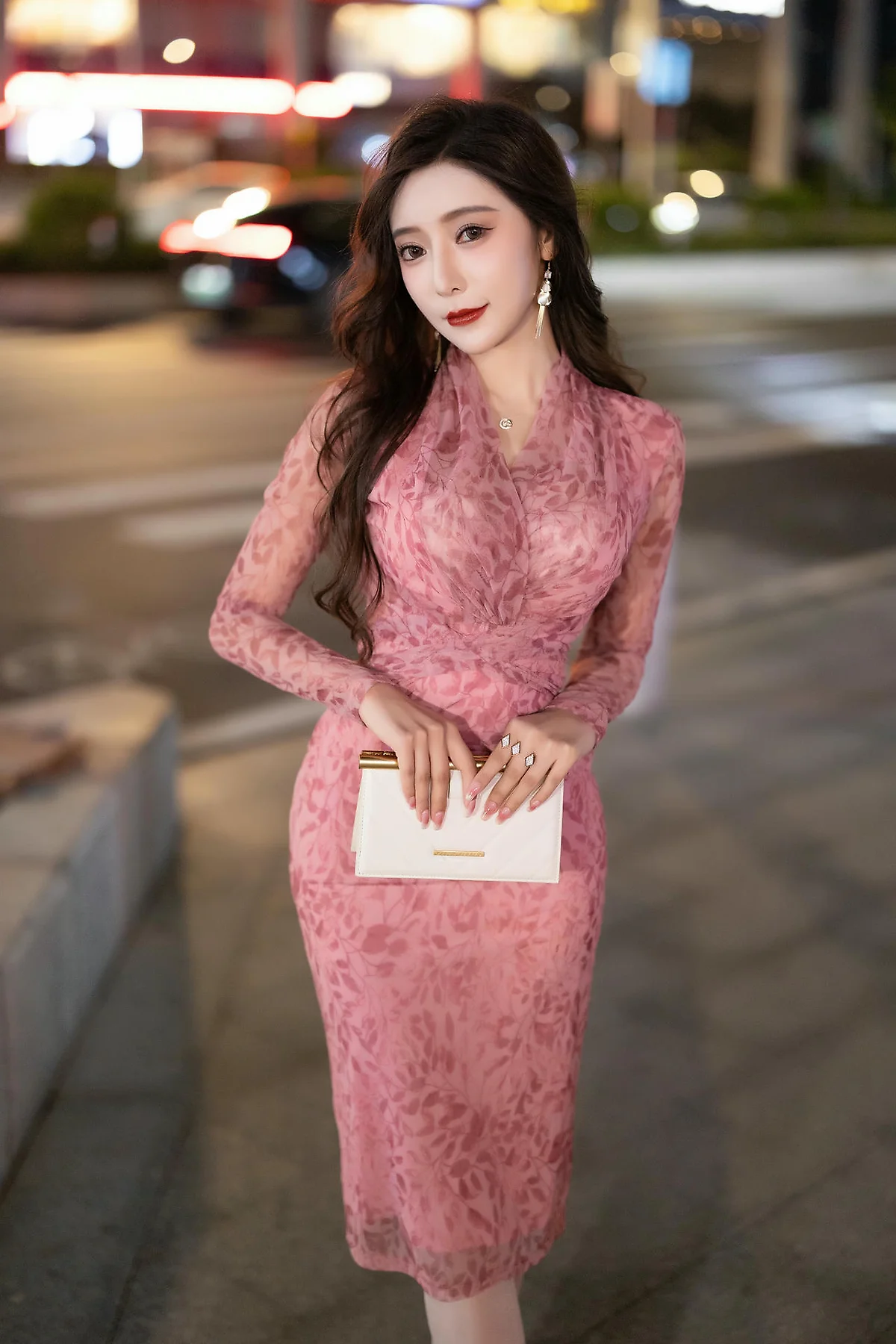XiuRen 秀人 No.N482 王馨瑶粉色蕾丝丝袜 - 5