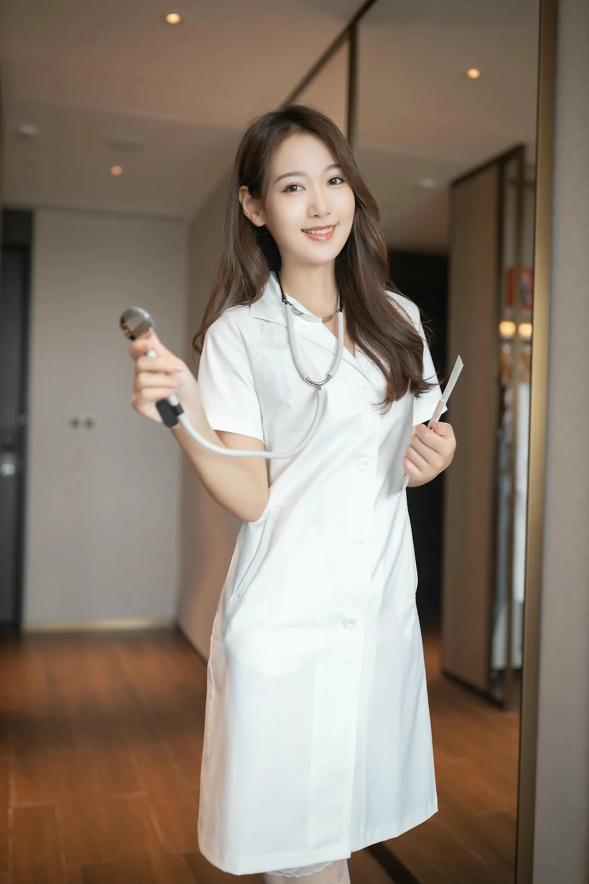XiuRen 秀人 No.N486 唐安琪家庭医生制服美女 - 15