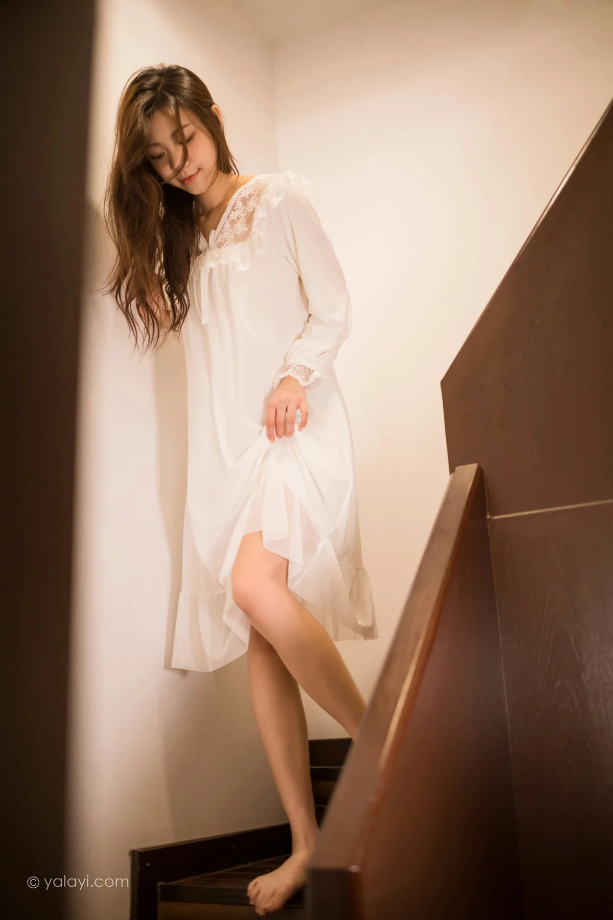 YALAYI 雅拉伊 Vol.887   梓瑶 阁楼 - 35