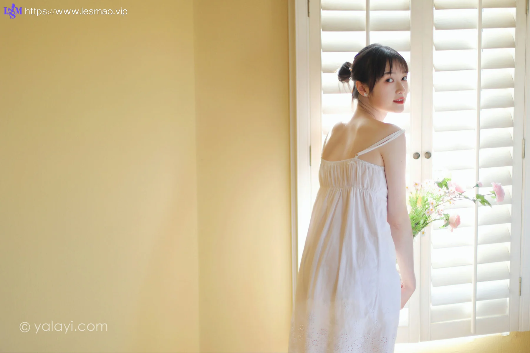 YALAYI 雅拉伊 Vol.896   京京 光影零乱 - 16