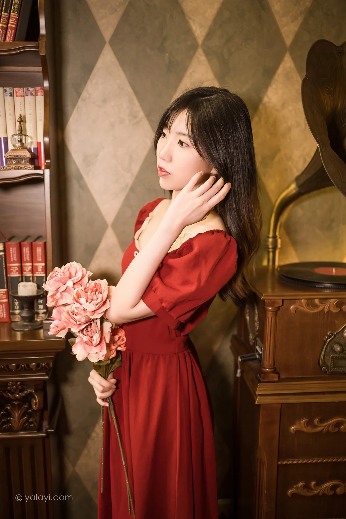 YALAYI 雅拉伊 Vol.913  小乔 永不凋零 - 28