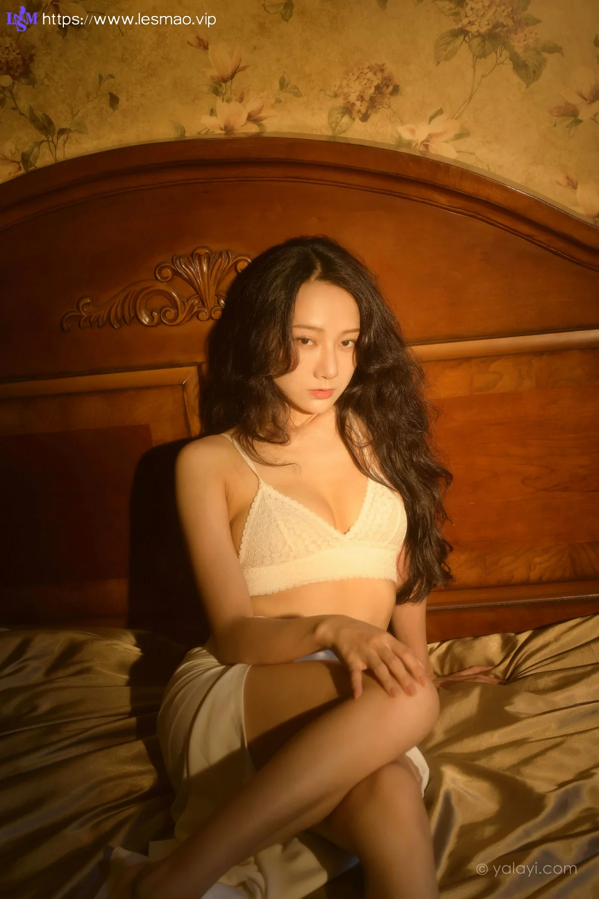 YALAYI 雅拉伊 Vol.936  何嘉颖 她是谁 - 18