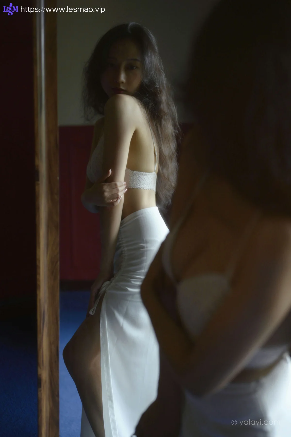 YALAYI 雅拉伊 Vol.936  何嘉颖 她是谁 - 43