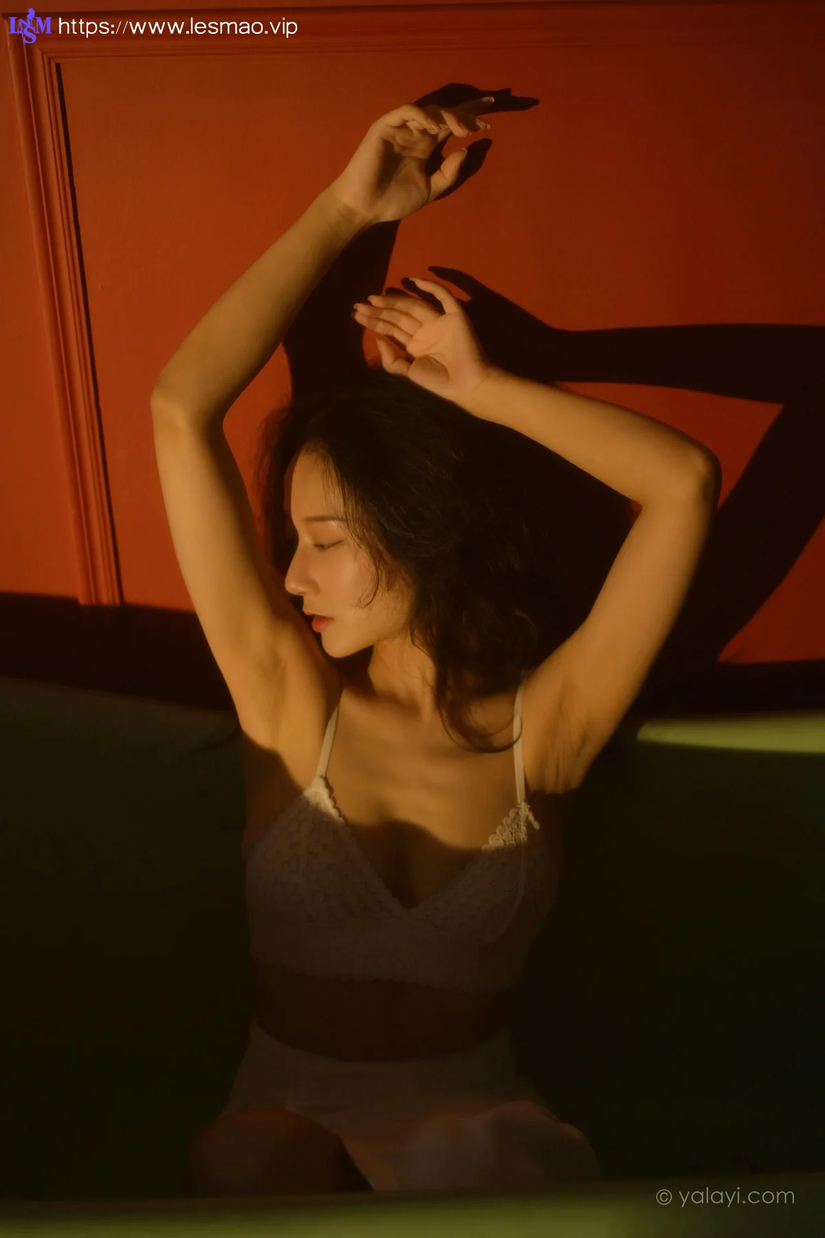 YALAYI 雅拉伊 Vol.936  何嘉颖 她是谁 - 50