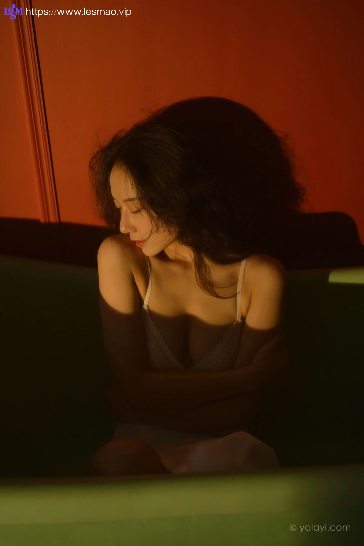 YALAYI 雅拉伊 Vol.936  何嘉颖 她是谁 - 51