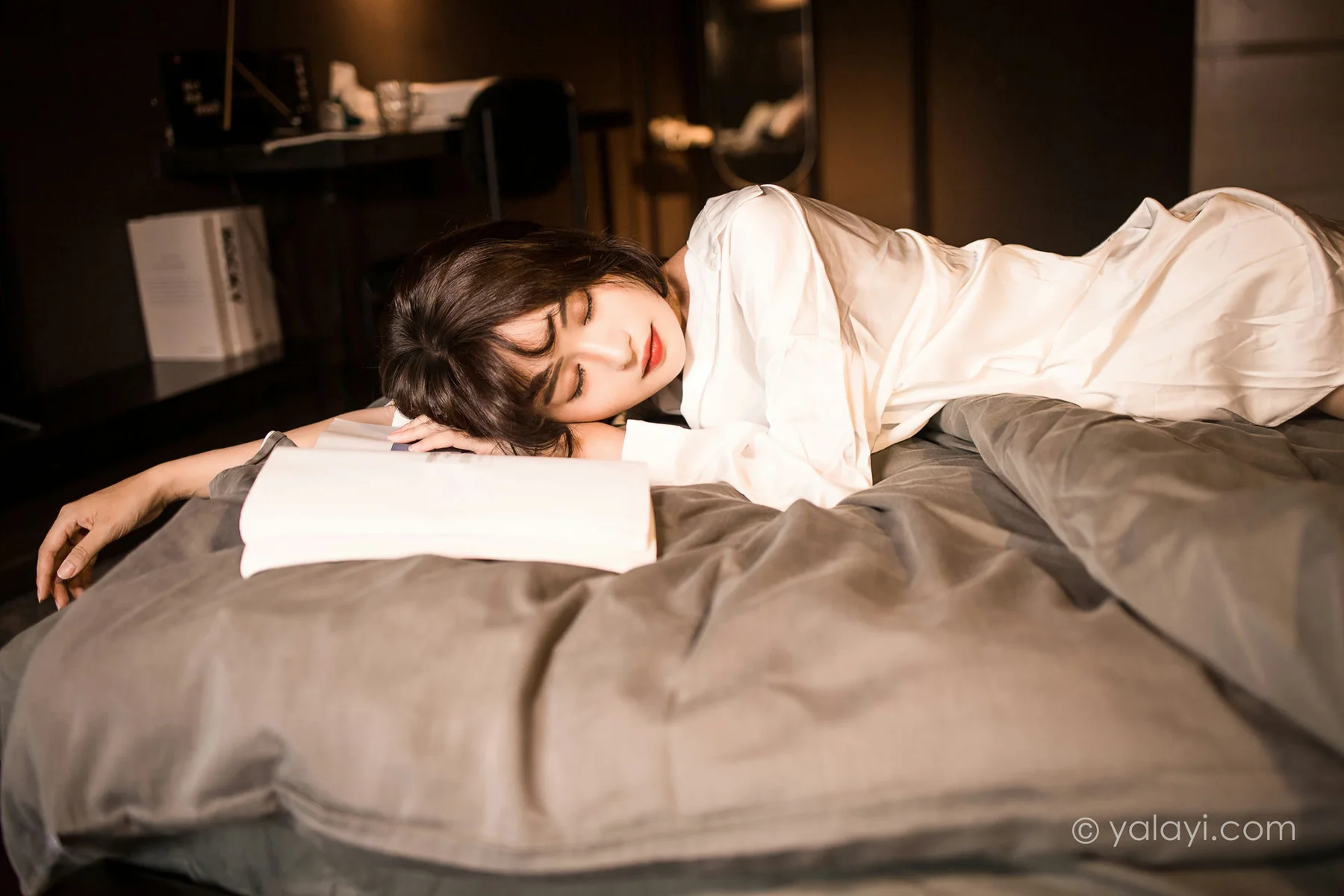 YALAYI 雅拉伊 Vol.940  小亭 温婉如玉 - 30