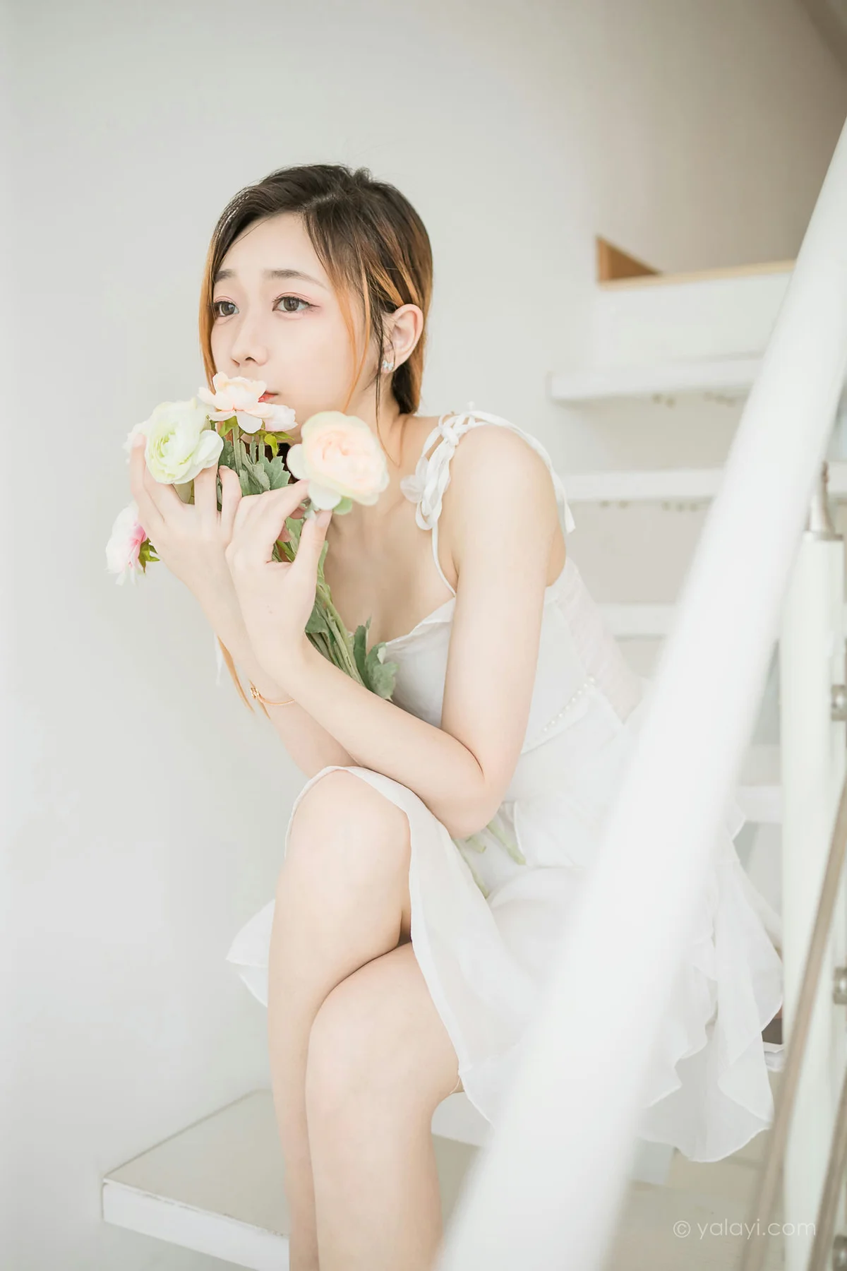 YALAYI 雅拉伊 Vol.947  夜夜 白衣丽人 - 32