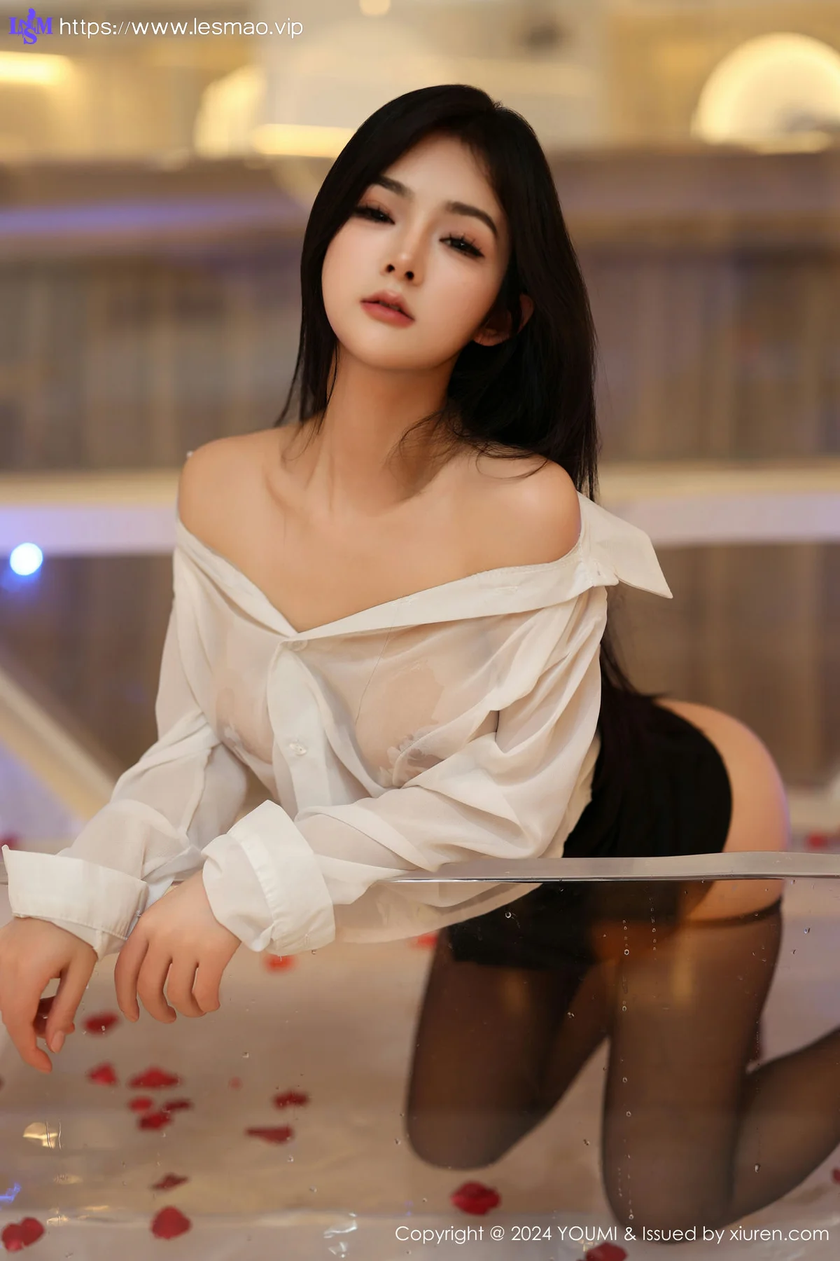 YOUMI 尤蜜荟 Vol.1050 谭小灵 白色轻透上衣性感写真11 - 52