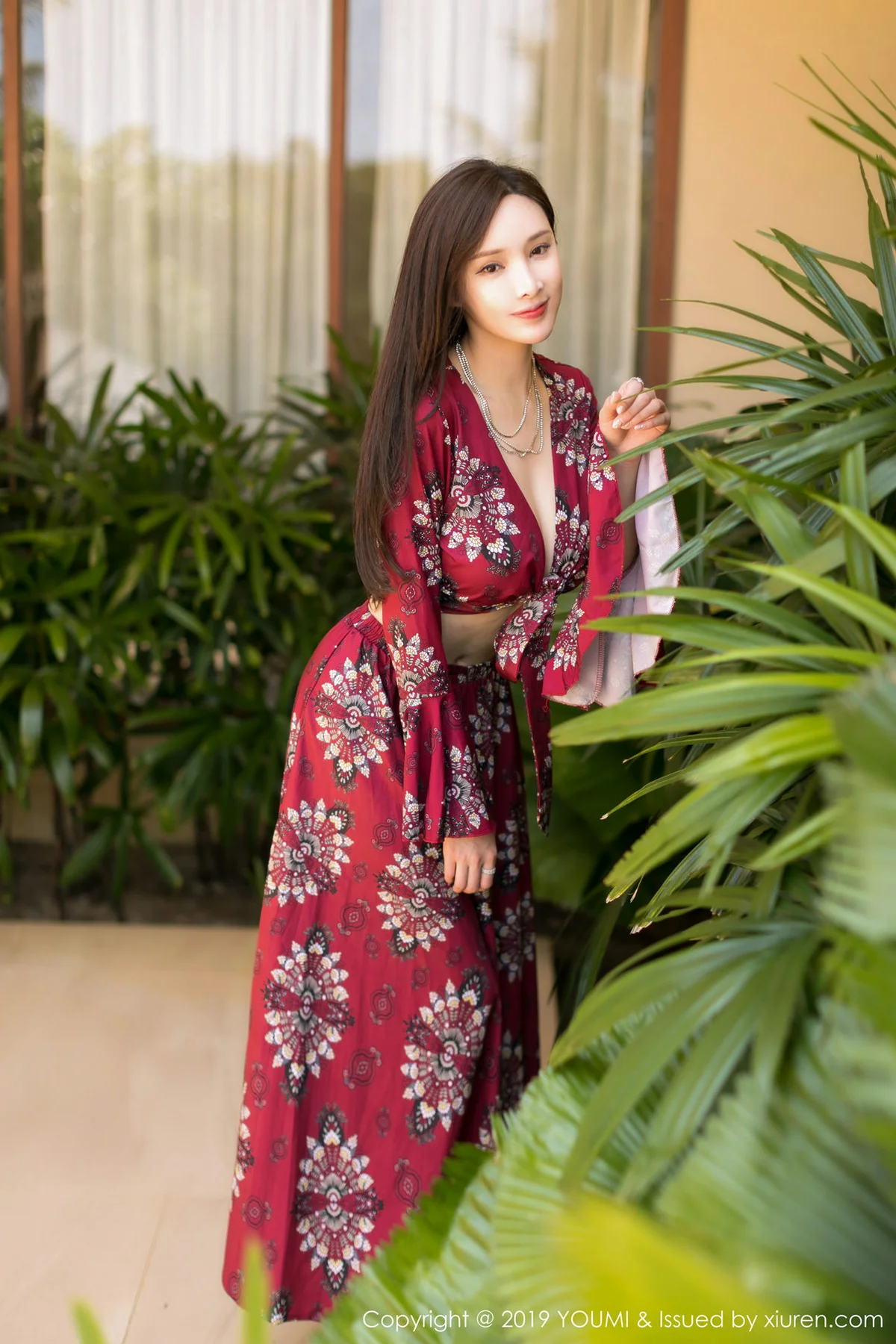 YOUMI 尤蜜荟 Vol.383 户外真空美女写真 奶瓶土肥圆矮挫丑.... - 35
