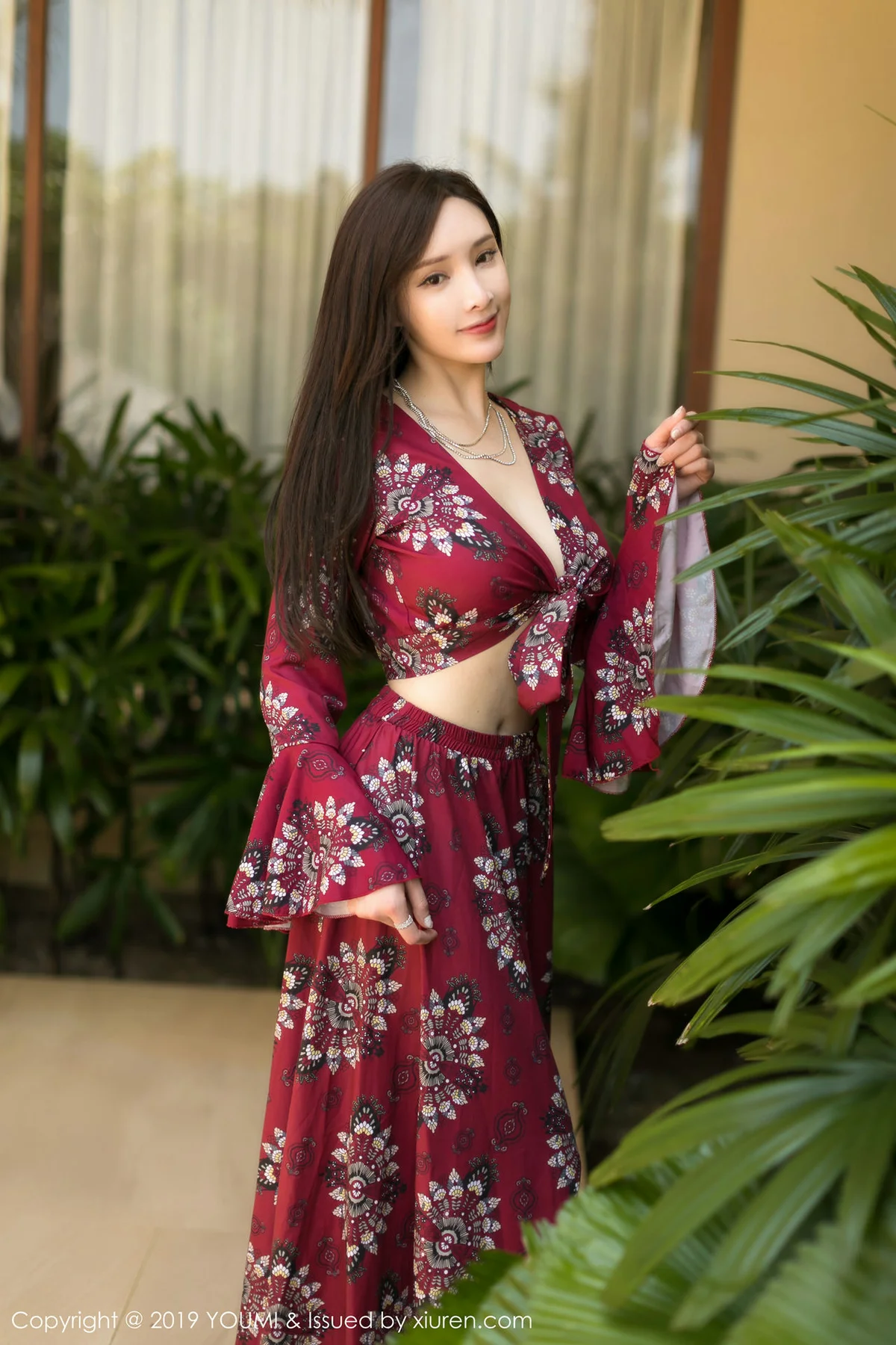 YOUMI 尤蜜荟 Vol.383 户外真空美女写真 奶瓶土肥圆矮挫丑.... - 36