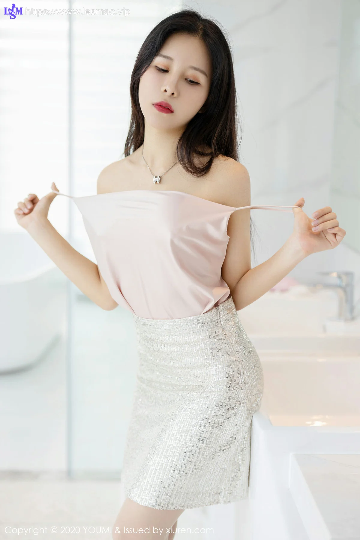 YOUMI 尤蜜荟 Vol.465 奥莉 粉色吊裙性感私房写真 - 14
