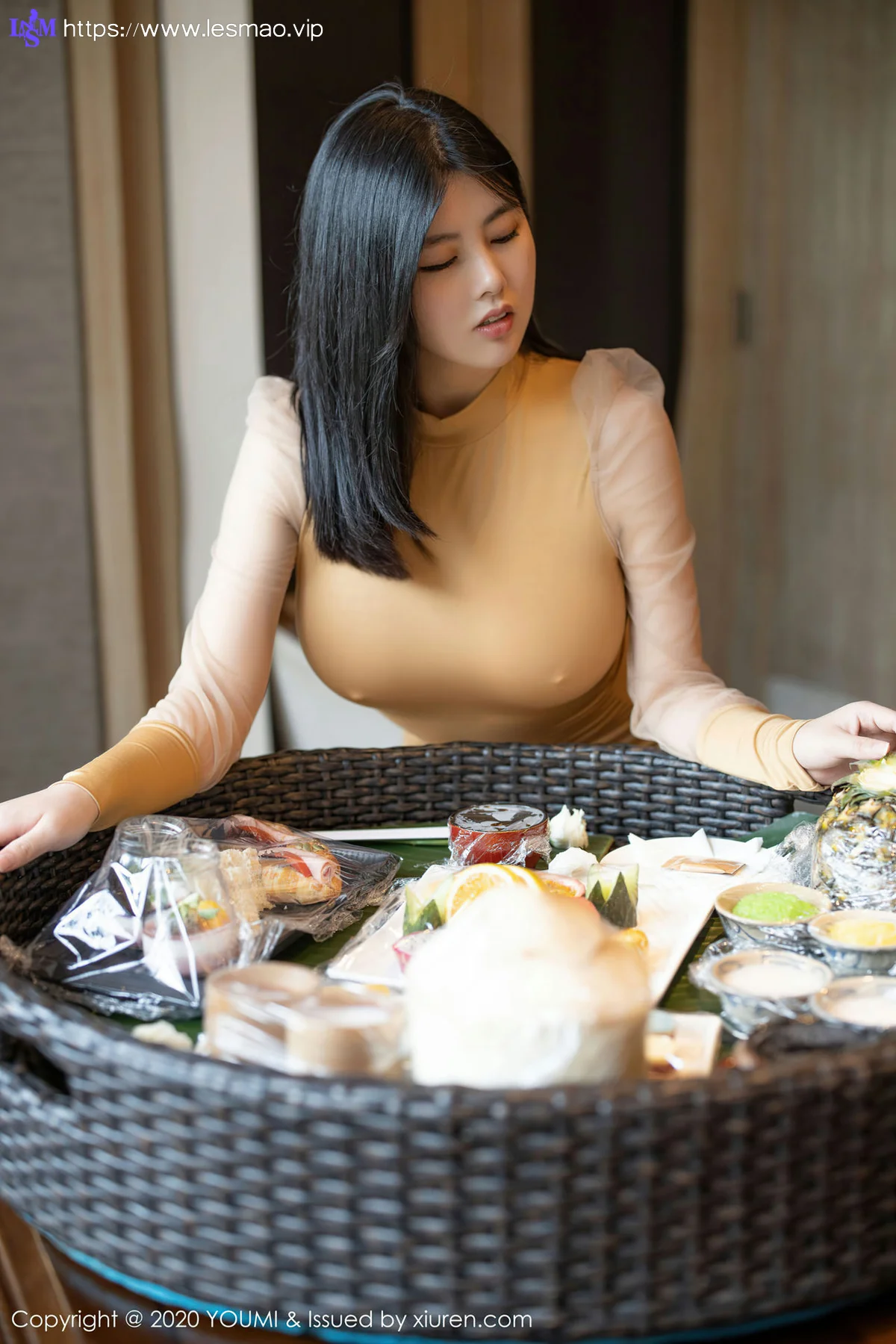 YOUMI 尤蜜荟 Vol.528 典雅礼裙 娜露 绝佳身材 - 13
