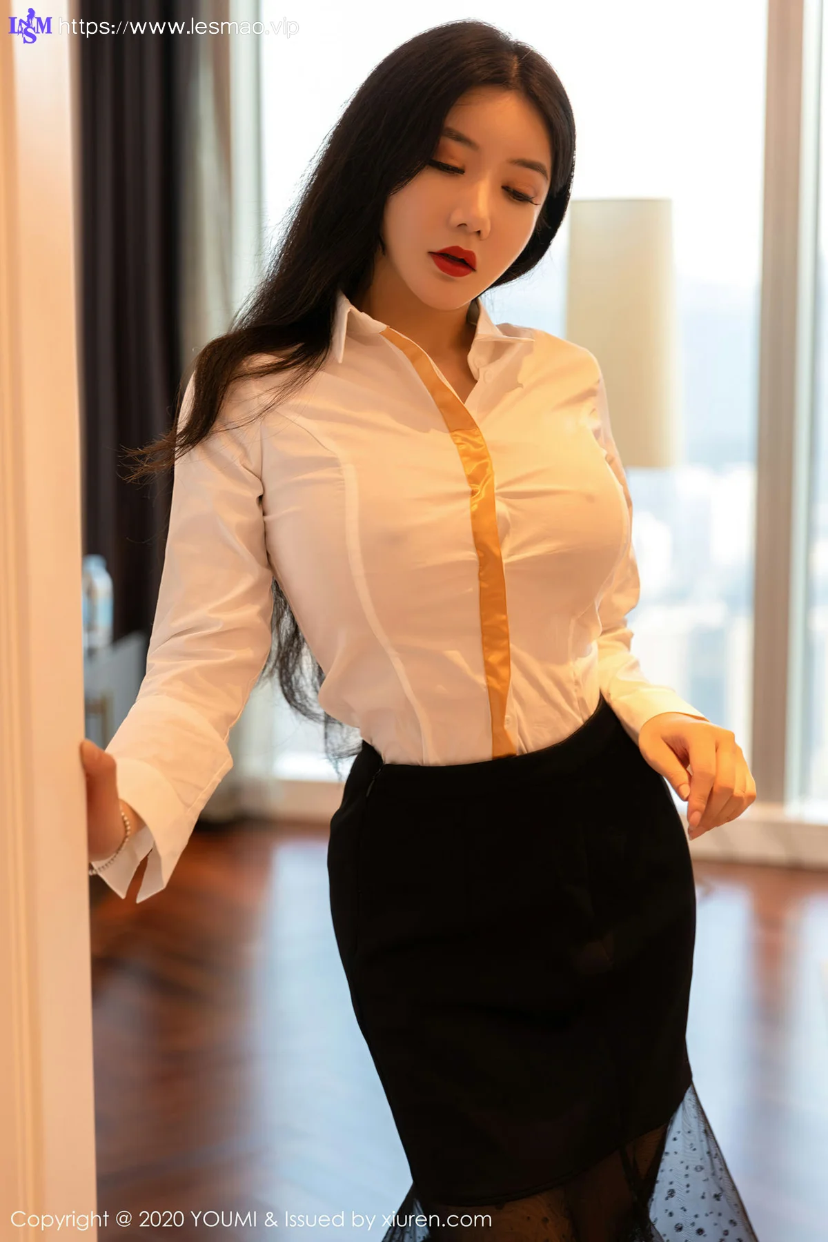 YOUMI 尤蜜荟 Vol.579 超短裙黑丝熟女  心妍小公主 - 3