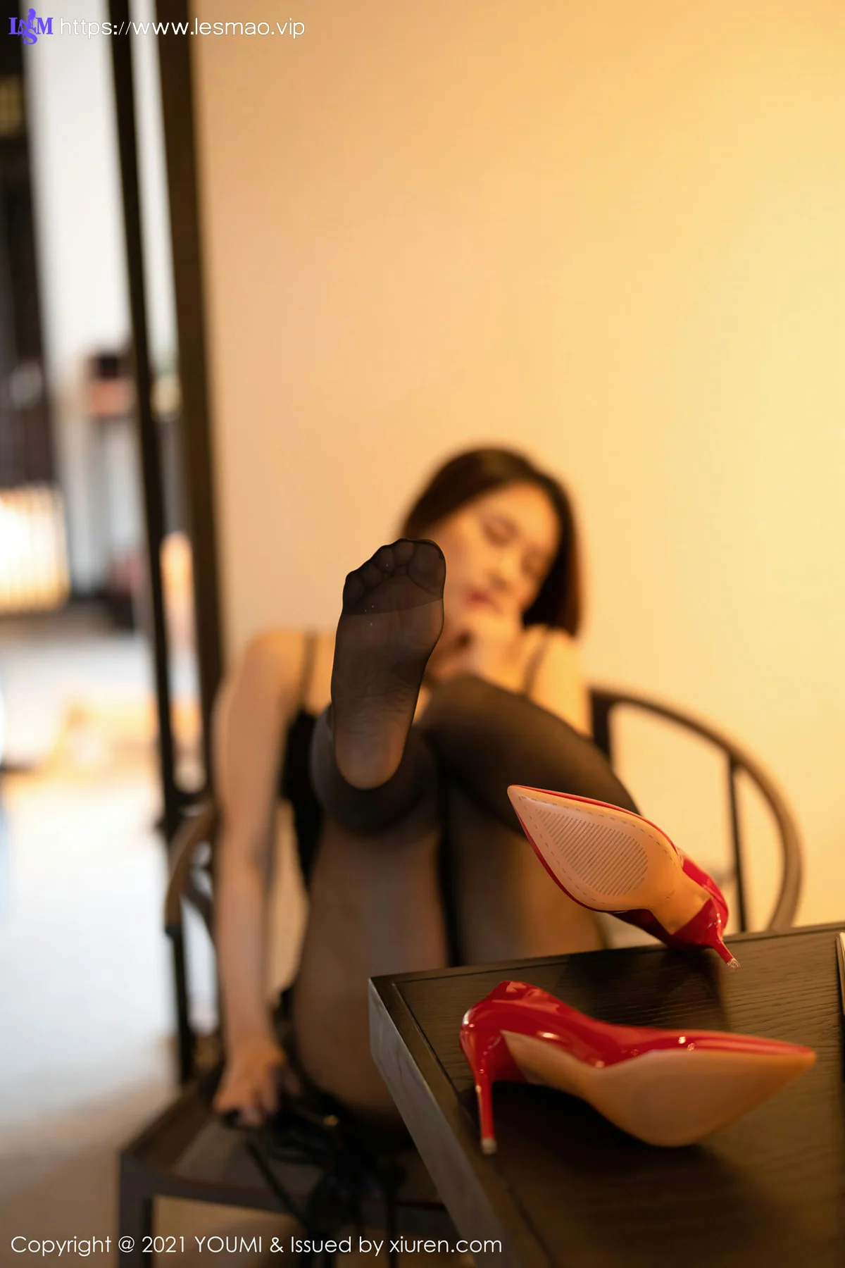YOUMI 尤蜜荟 Vol.595 御姐持皮鞭 徐安安  杭州旅拍 - 21