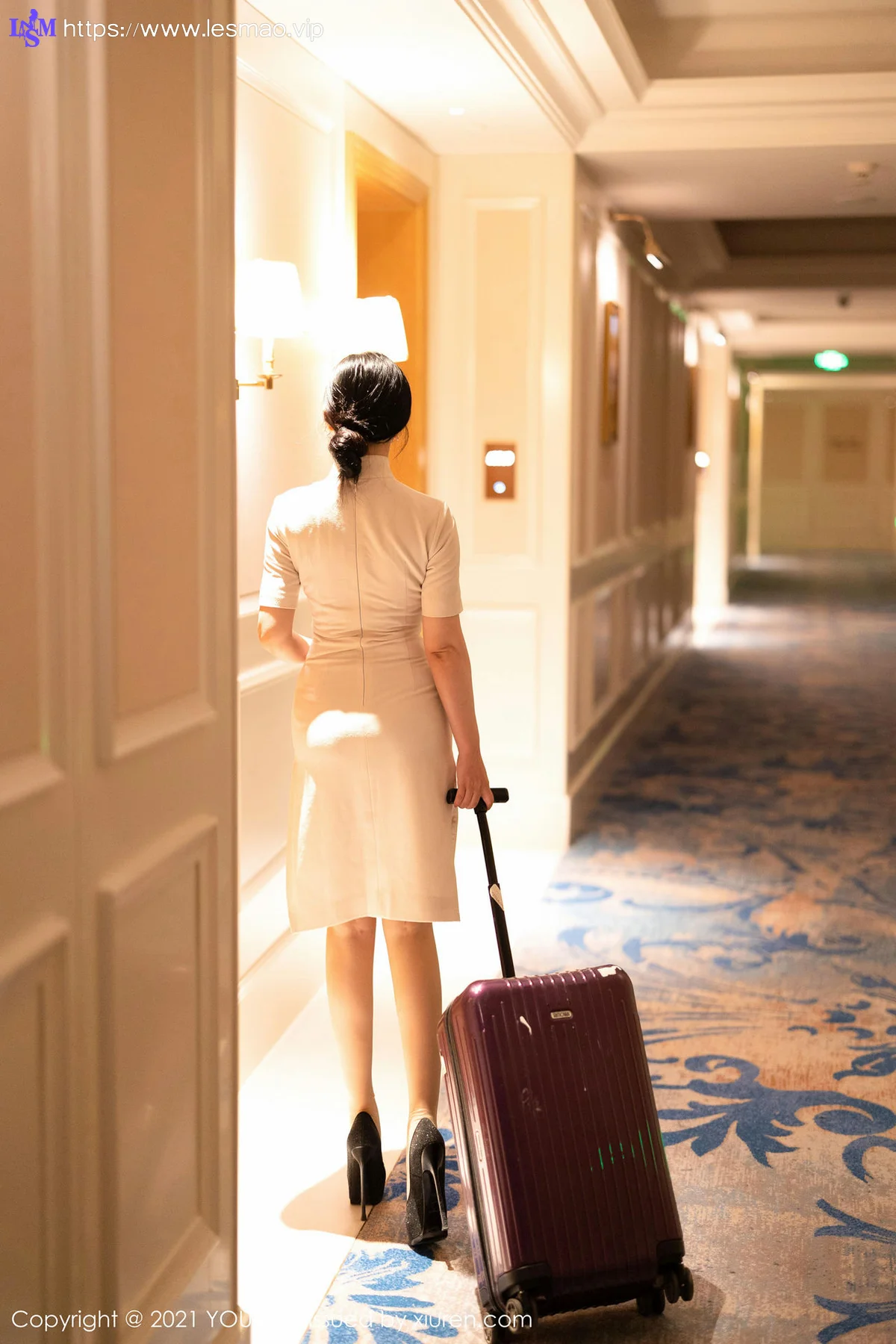 YOUMI 尤蜜荟 Vol.603 剧情空姐女友 允爾 - 13