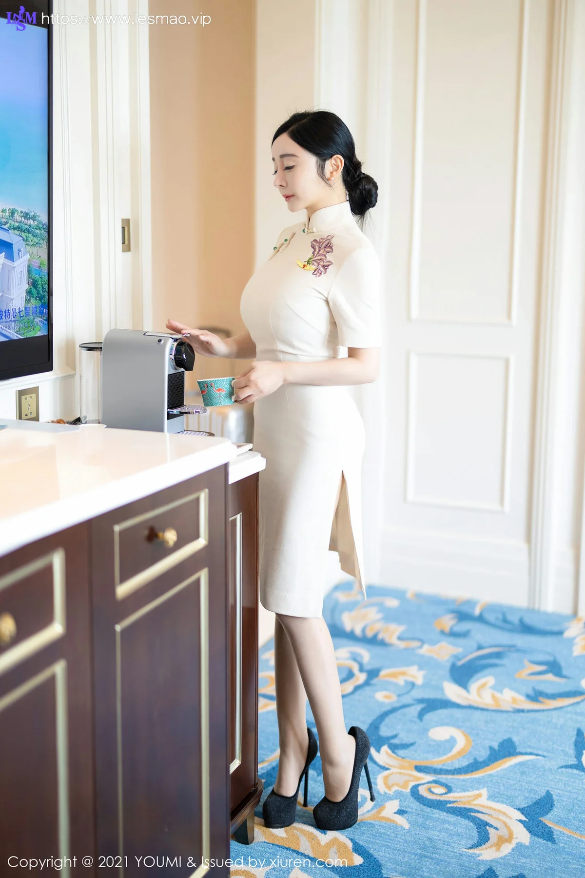 YOUMI 尤蜜荟 Vol.603 剧情空姐女友 允爾 - 19