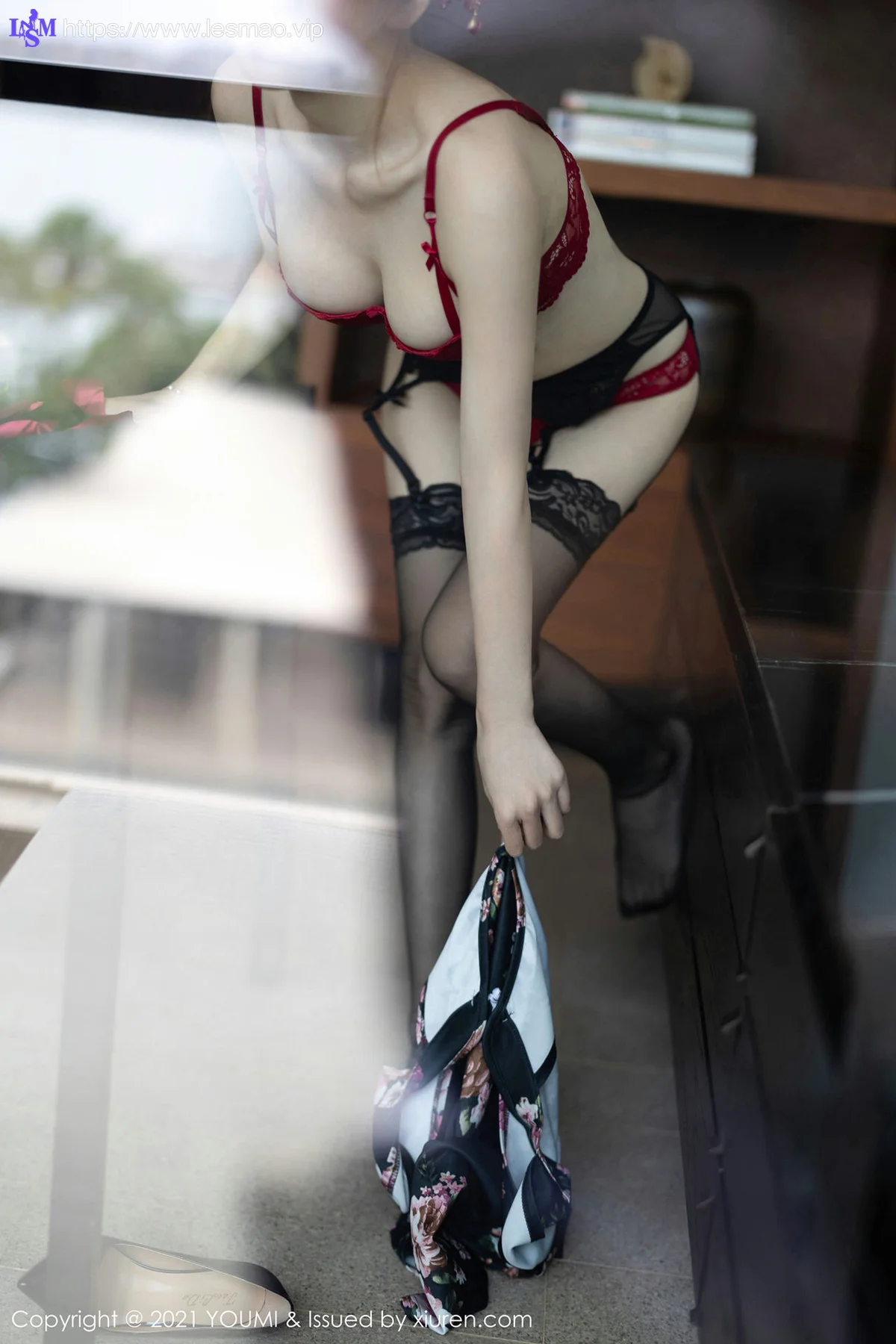YOUMI 尤蜜荟 Vol.625 韵味的浪漫旗袍 周于希Sandy 厦门写真 - 40