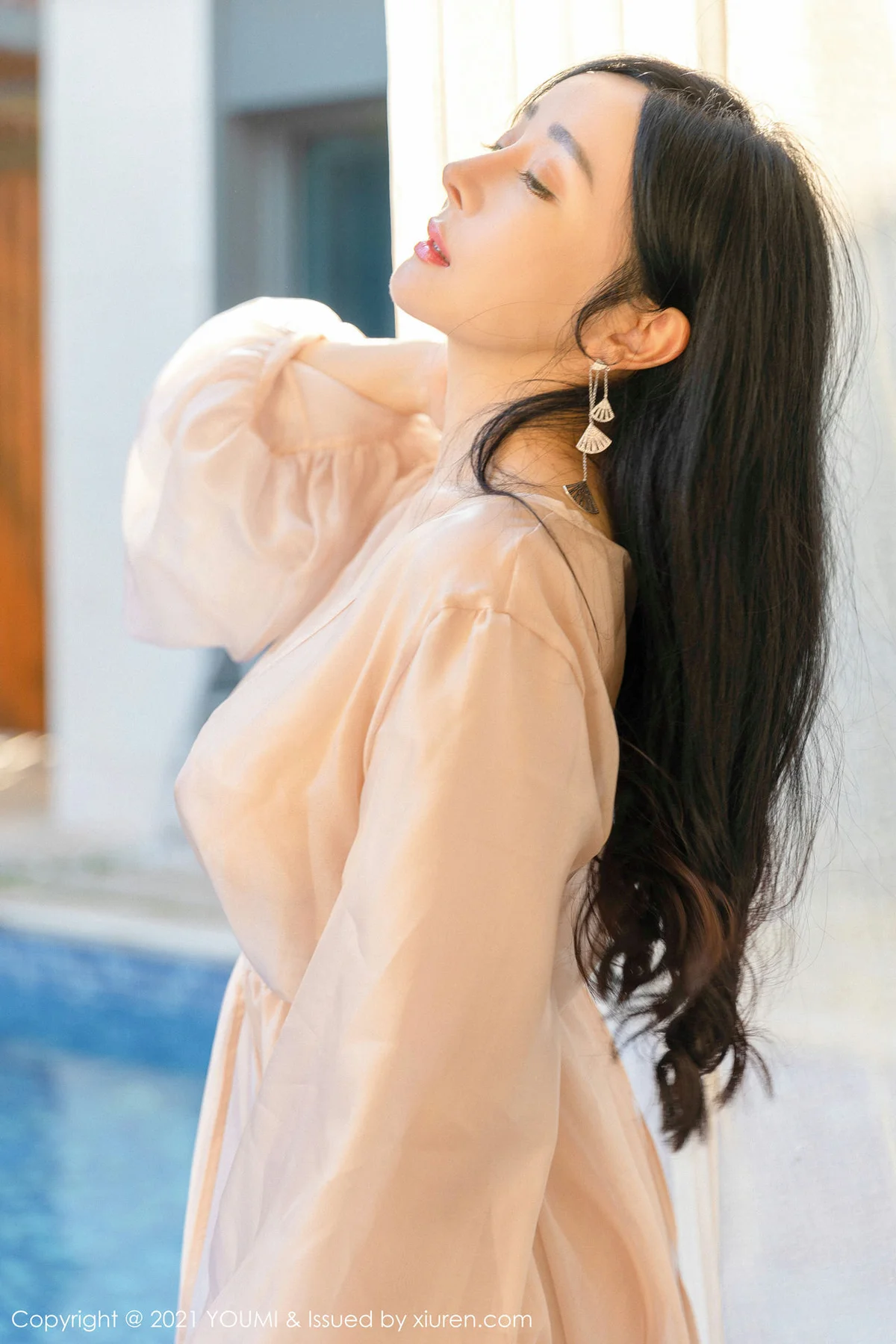 YOUMI 尤蜜荟 Vol.631 轻薄通透长裙 允爾 爆乳美胸三亚旅拍 - 35
