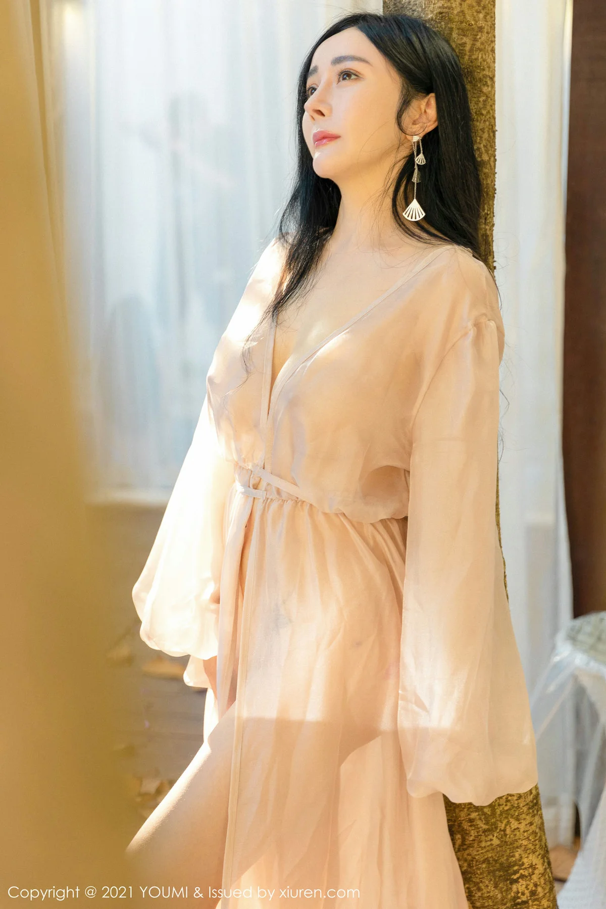 YOUMI 尤蜜荟 Vol.631 轻薄通透长裙 允爾 爆乳美胸三亚旅拍 - 42