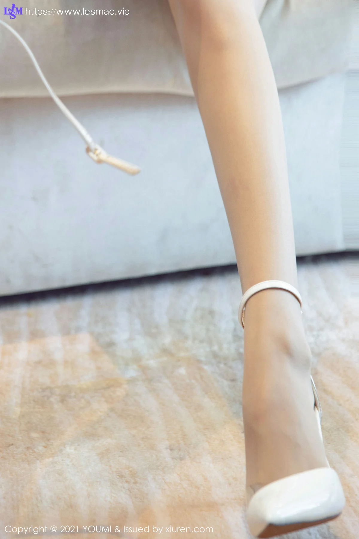 YOUMI 尤蜜荟 Vol.651  华丽吊裙 蓝夏Akasha 性感写真3 - 16