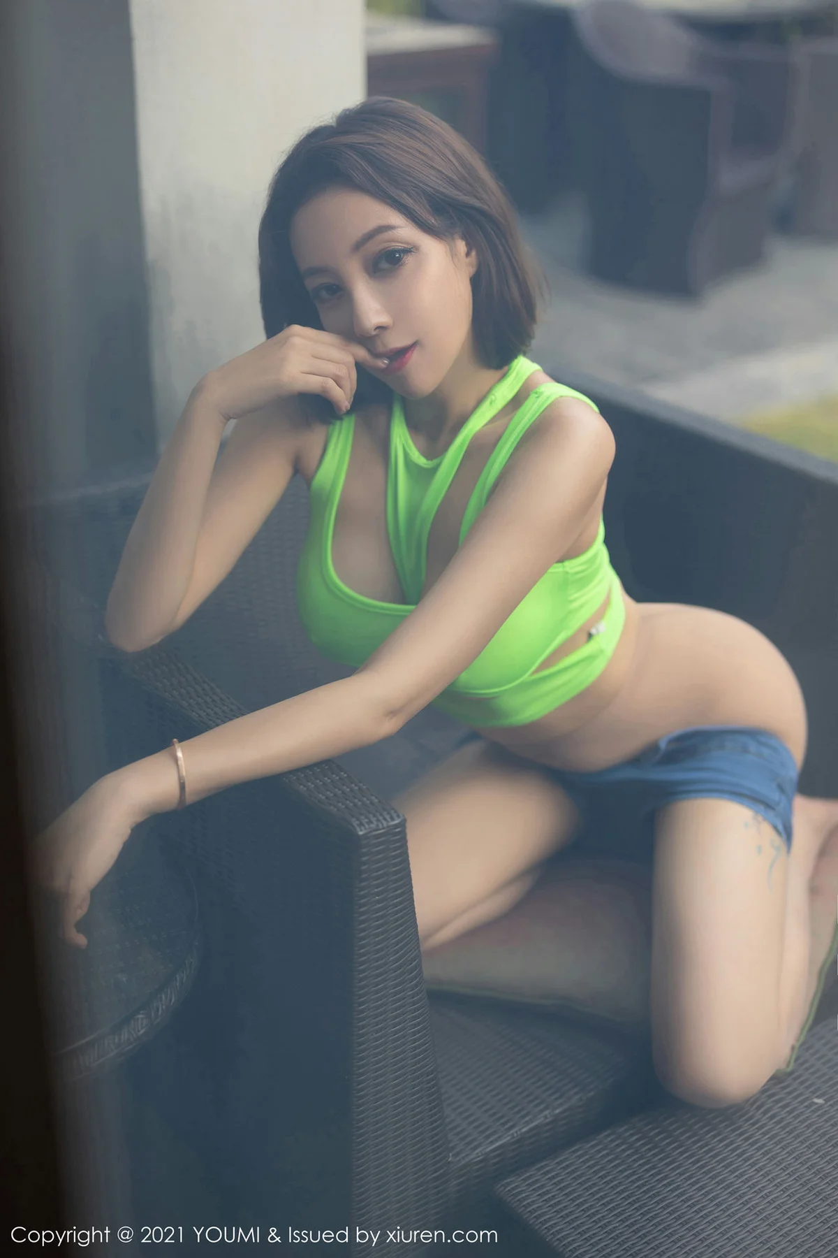 YOUMI 尤蜜荟 Vol.684  超A牛仔裤 果儿Victoria 阳朔旅拍22 - 32