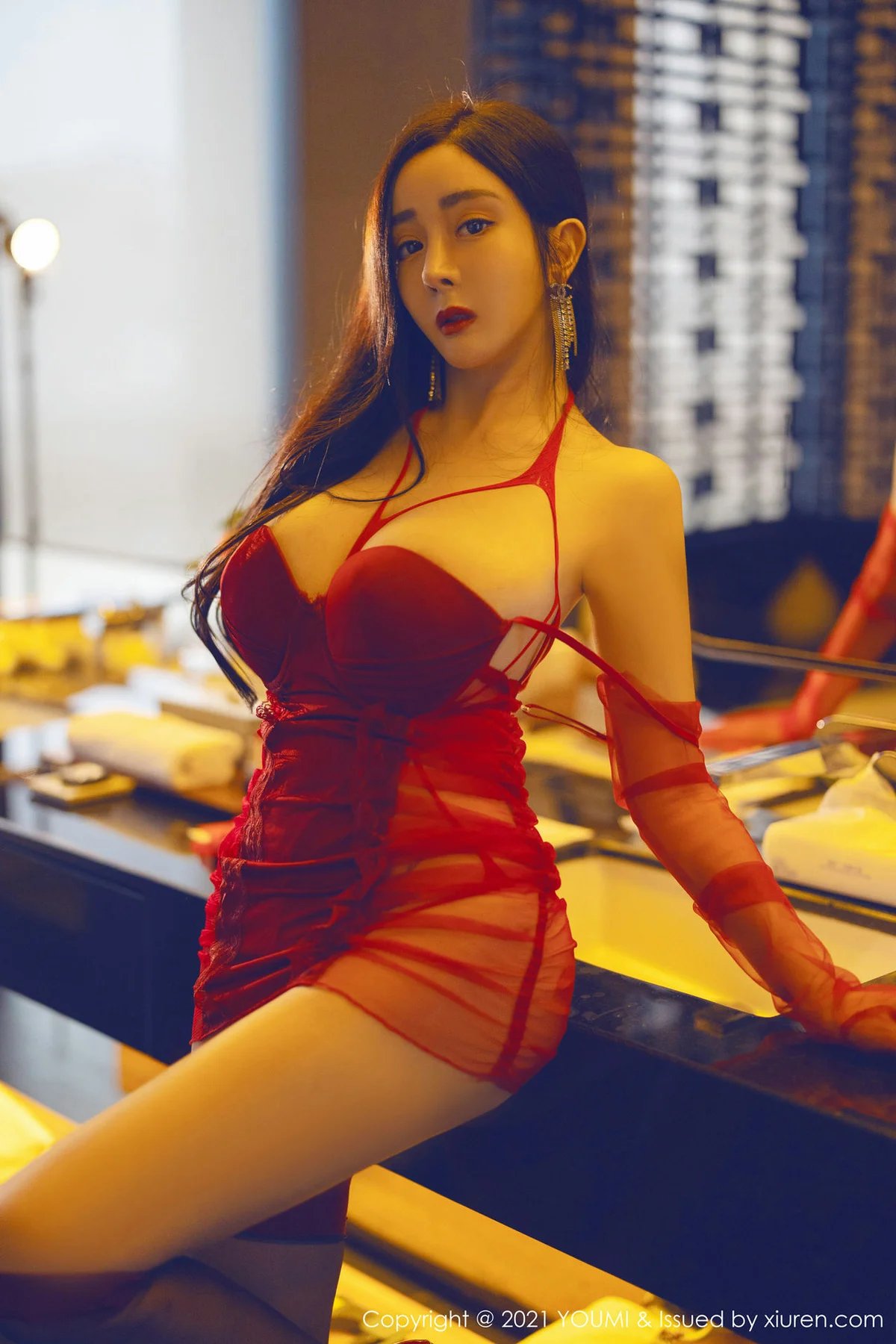 YOUMI 尤蜜荟 Vol.711 暖色视觉体验 允爾 成都旅拍1 - 25