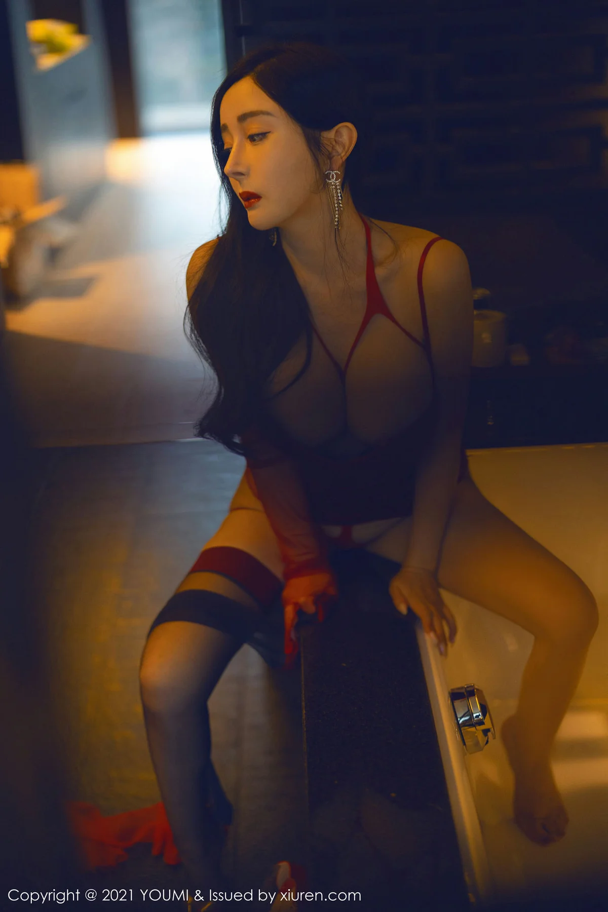 YOUMI 尤蜜荟 Vol.711 暖色视觉体验 允爾 成都旅拍1 - 45