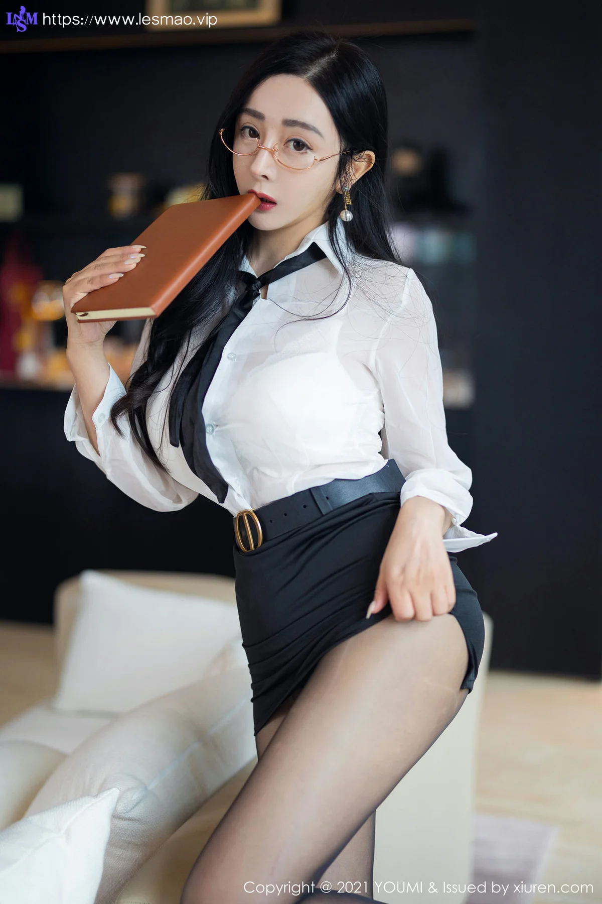 YOUMI 尤蜜荟 Vol.723 丰腴身姿 允爾 巨乳制服2 - 26