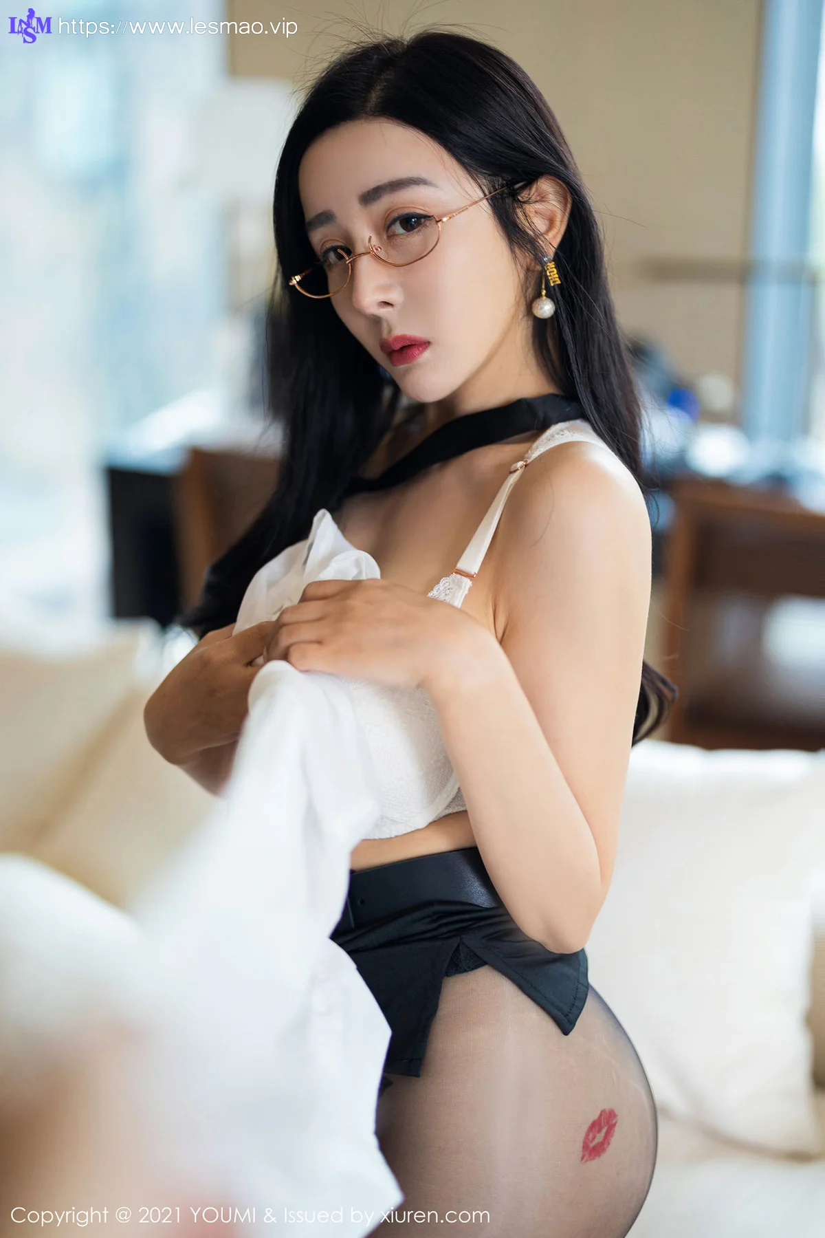 YOUMI 尤蜜荟 Vol.723 丰腴身姿 允爾 巨乳制服2 - 57