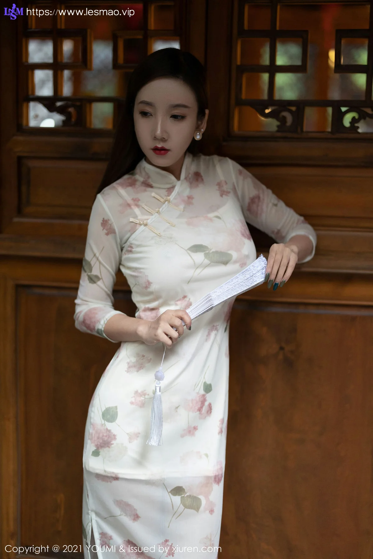 YOUMI 尤蜜荟 Vol.732 花纹旗袍  艾静香 成都旅拍 - 3
