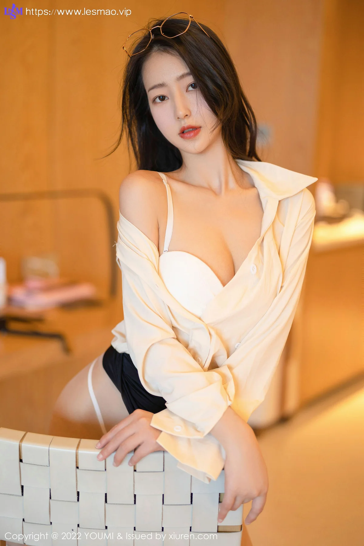 YOUMI 尤蜜荟 Vol.762 原色丝袜 熊小诺 三亚旅拍33 - 14