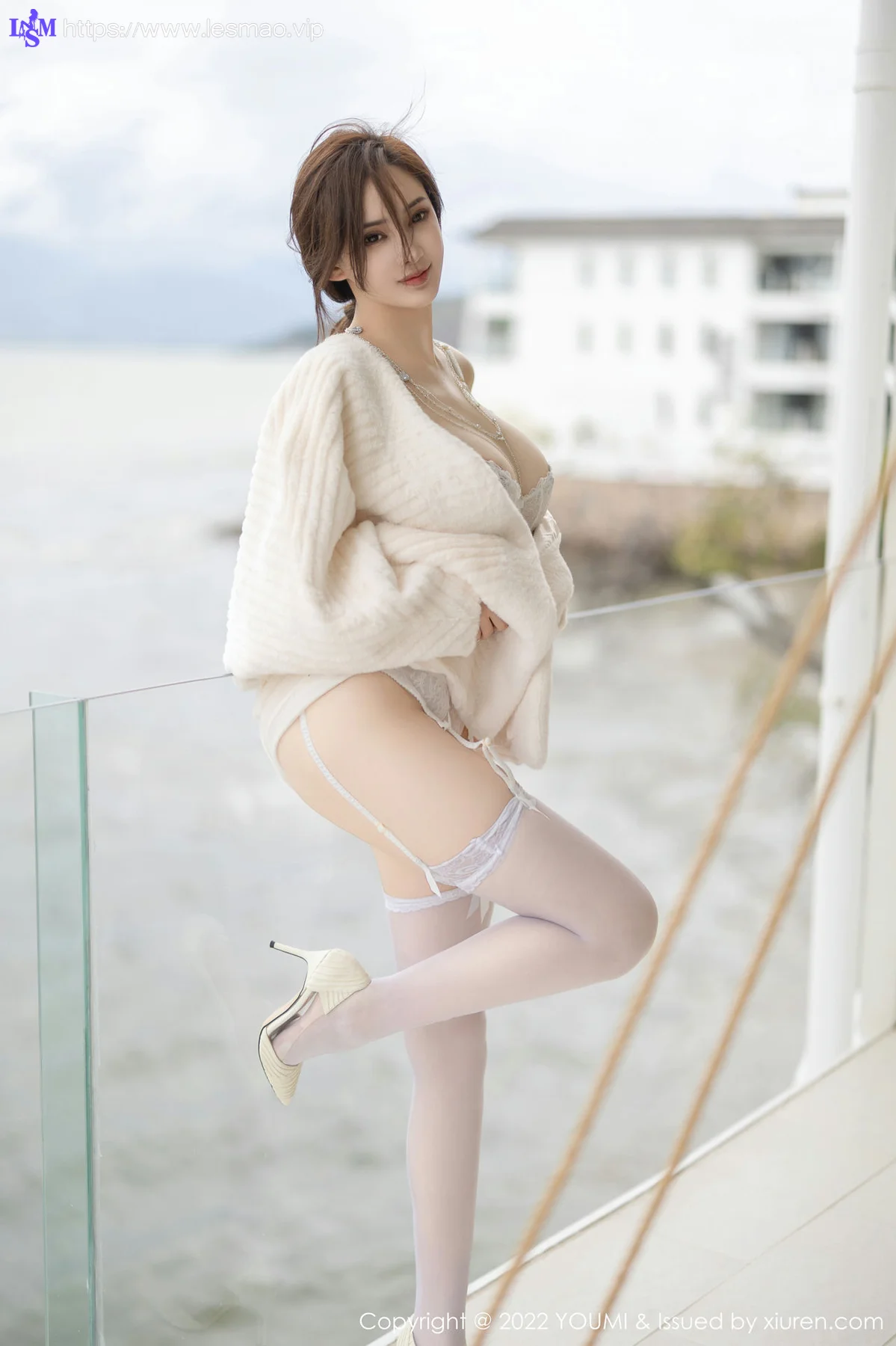 YOUMI 尤蜜荟 Vol.866 土肥圆Iris 洱海边场景大理旅拍 - 12