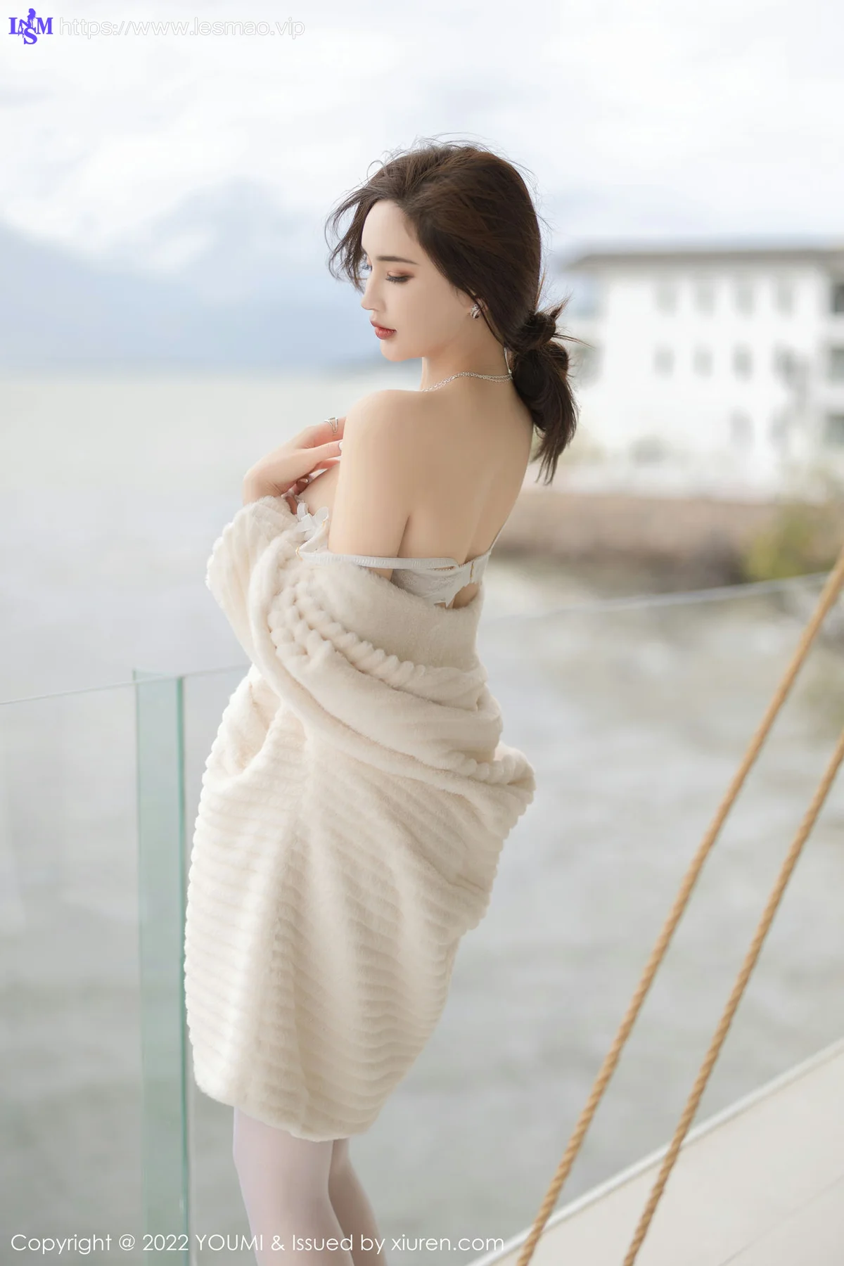 YOUMI 尤蜜荟 Vol.866 土肥圆Iris 洱海边场景大理旅拍 - 21