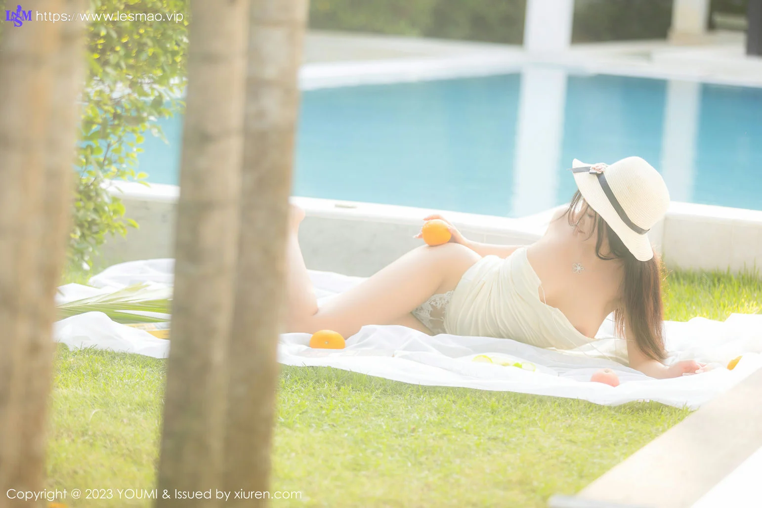 YOUMI 尤蜜荟 Vol.915 laura阿姣 白色吊带短裙性感写真 - 11